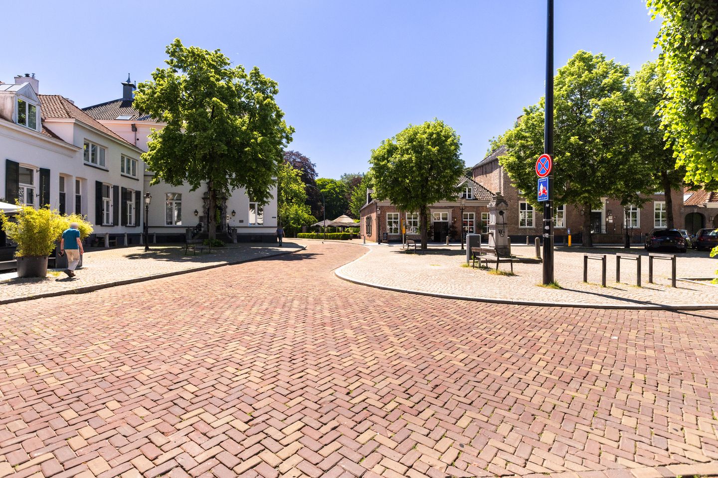 Foto 44 van Mgr. Frenckenstraat 9