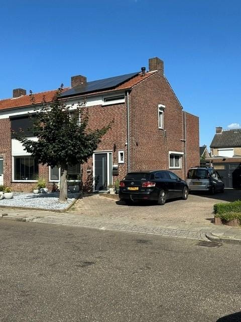Foto 1 van Stresemannstraat 7