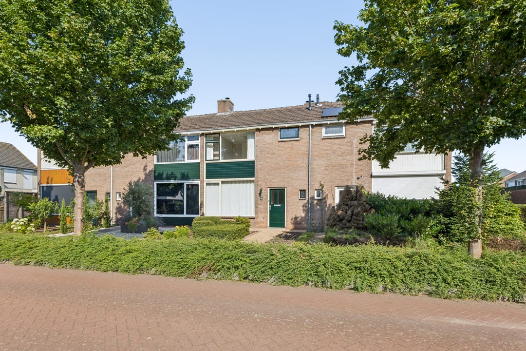 Photo 52 of Warmoesstraat 36