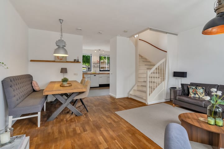 Tussenwoning te koop: Thurlede 54, Pijnacker