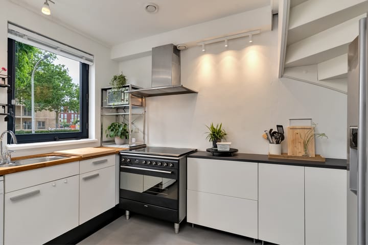 Tussenwoning te koop: Thurlede 54, Pijnacker