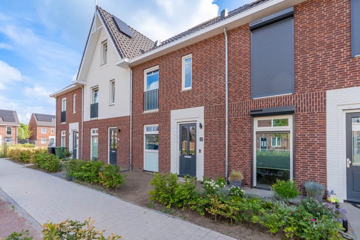 Tussenwoning te koop: De Wijer 22, Oostrum