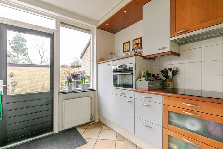 Tussenwoning te koop: Weidelaan 5, Leersum
