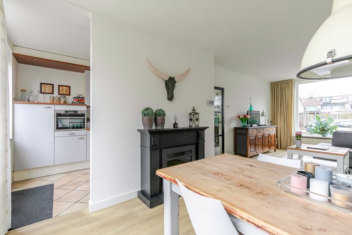 Tussenwoning te koop: Weidelaan 5, Leersum