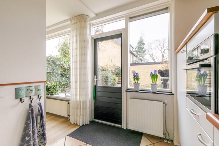 Tussenwoning te koop: Weidelaan 5, Leersum