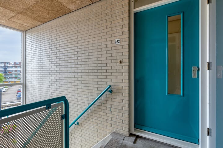 Appartement te koop: Coosje Buskenstraat 232, Vlissingen