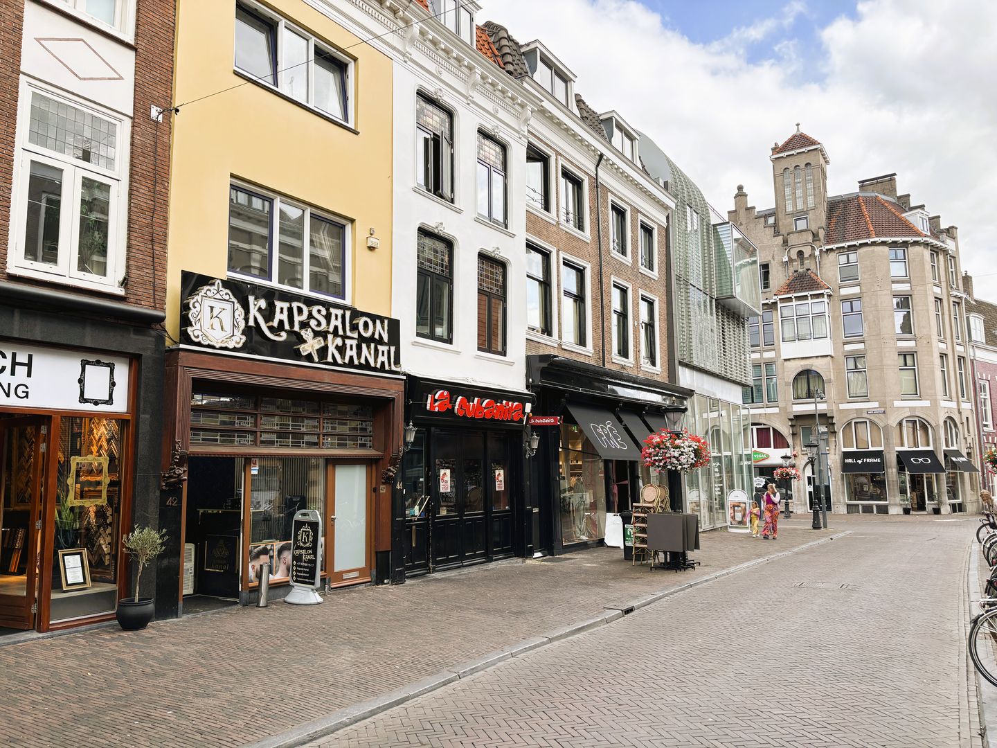 View photo 3 of Oudkerkhof 42