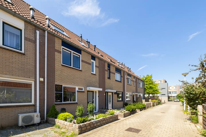 Foto 2 van Toernooiveld 8