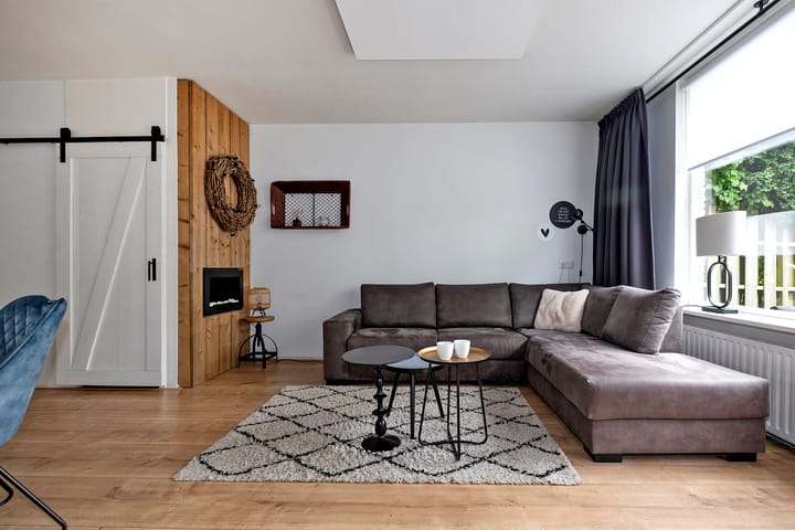 Tussenwoning te koop: It Weidlân 32, Akkrum