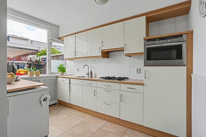 Tussenwoning te koop: Beemd 10, Borne