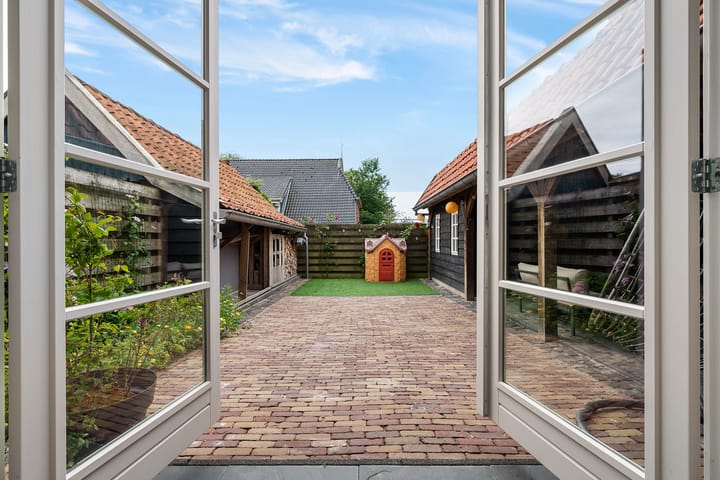 Vrijstaande woning te koop: Master fan Loanstrjitte 23, Mitselwier