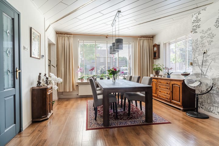 Vrijstaande woning te koop: Krommedelseweg 19, Loosbroek
