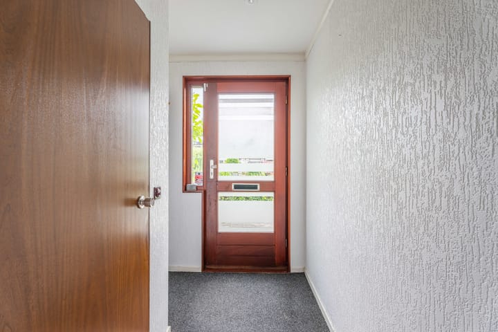 Tussenwoning te koop: Willem Elsschotsingel 5, Hillegom
