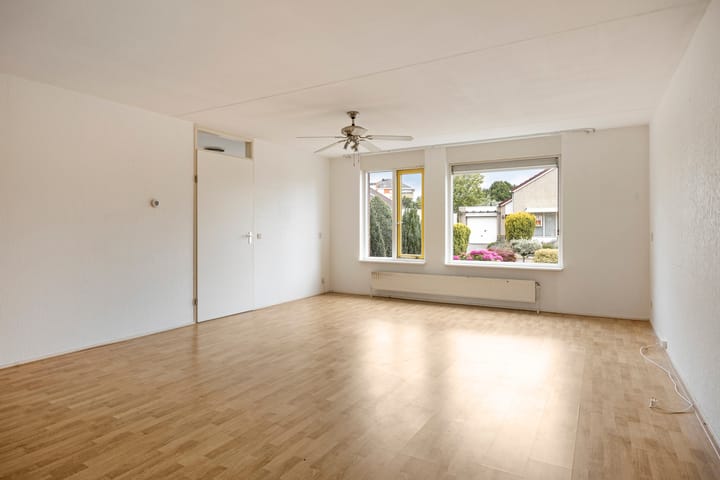 Hoekwoning te koop: Baronielaan 21, Emmeloord