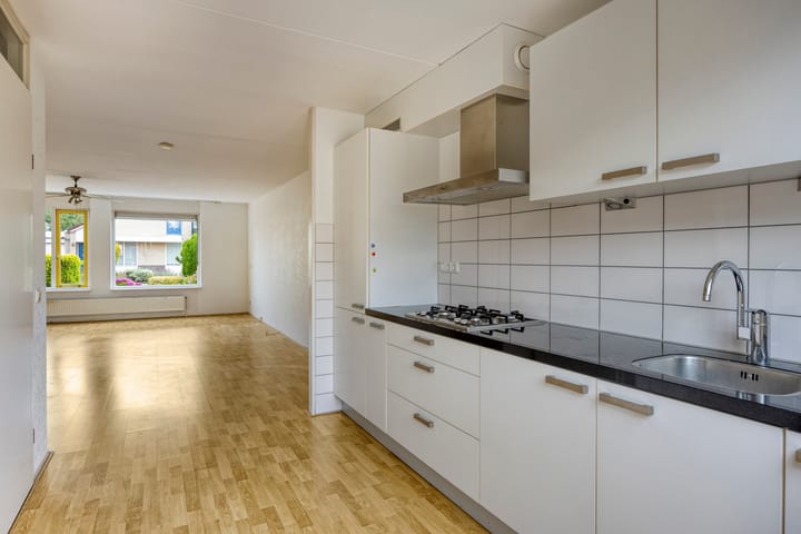 Hoekwoning te koop: Baronielaan 21, Emmeloord