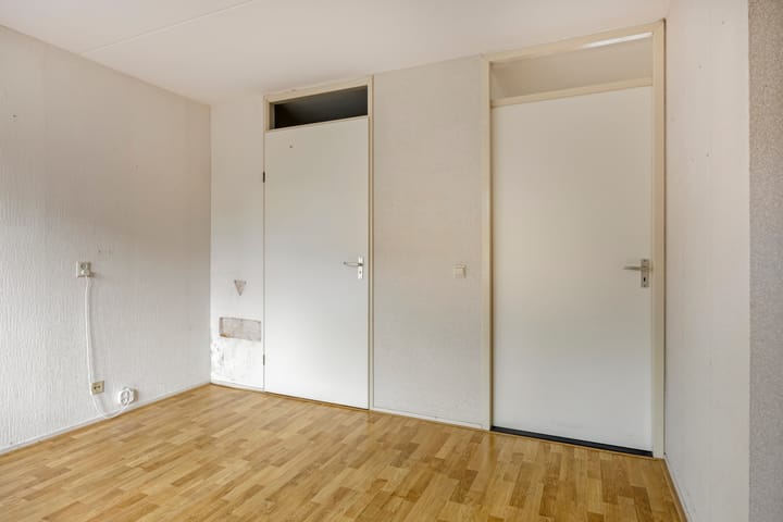 Hoekwoning te koop: Baronielaan 21, Emmeloord