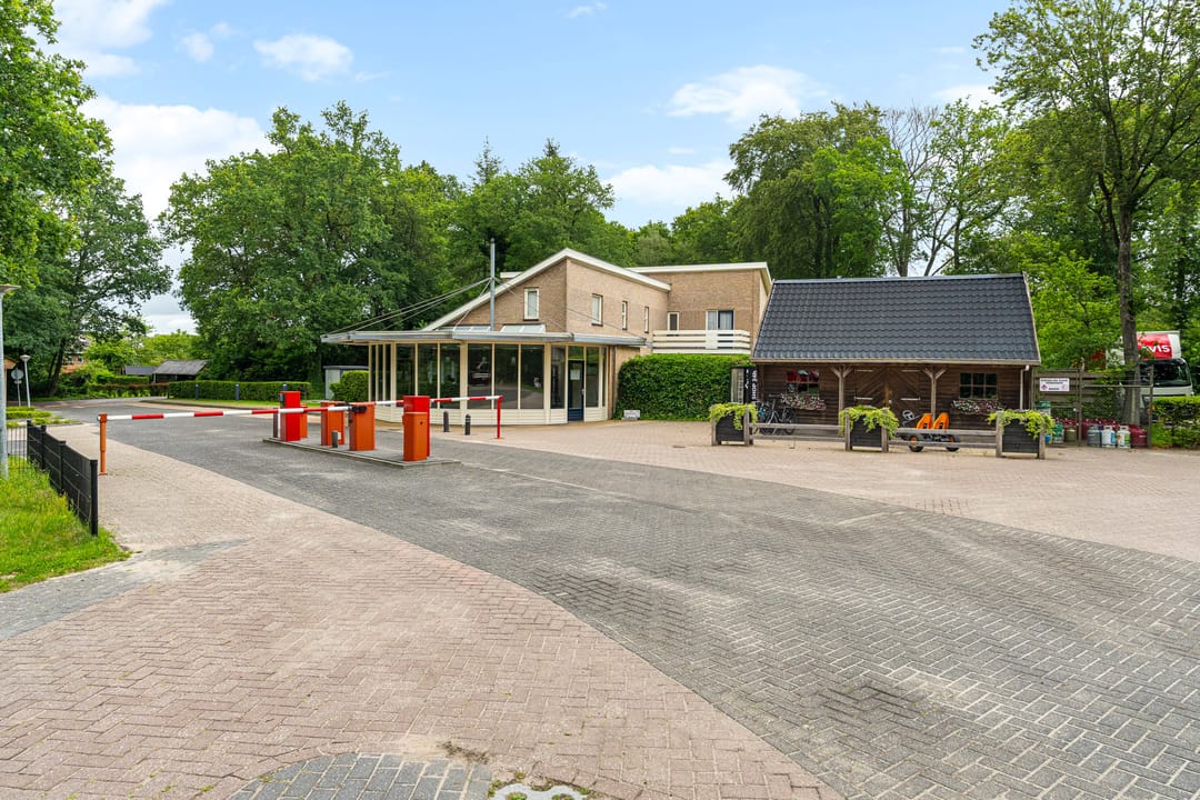 Photo 32 of Duerswâldmer Wei 11-32