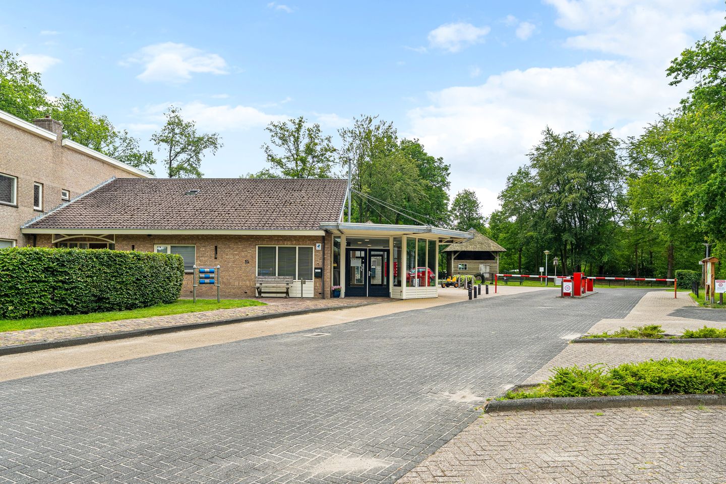 Photo 35 of Duerswâldmer Wei 11-32