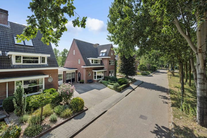 Tussenwoning te koop: de Groote Scheerelaan 27, Helmond