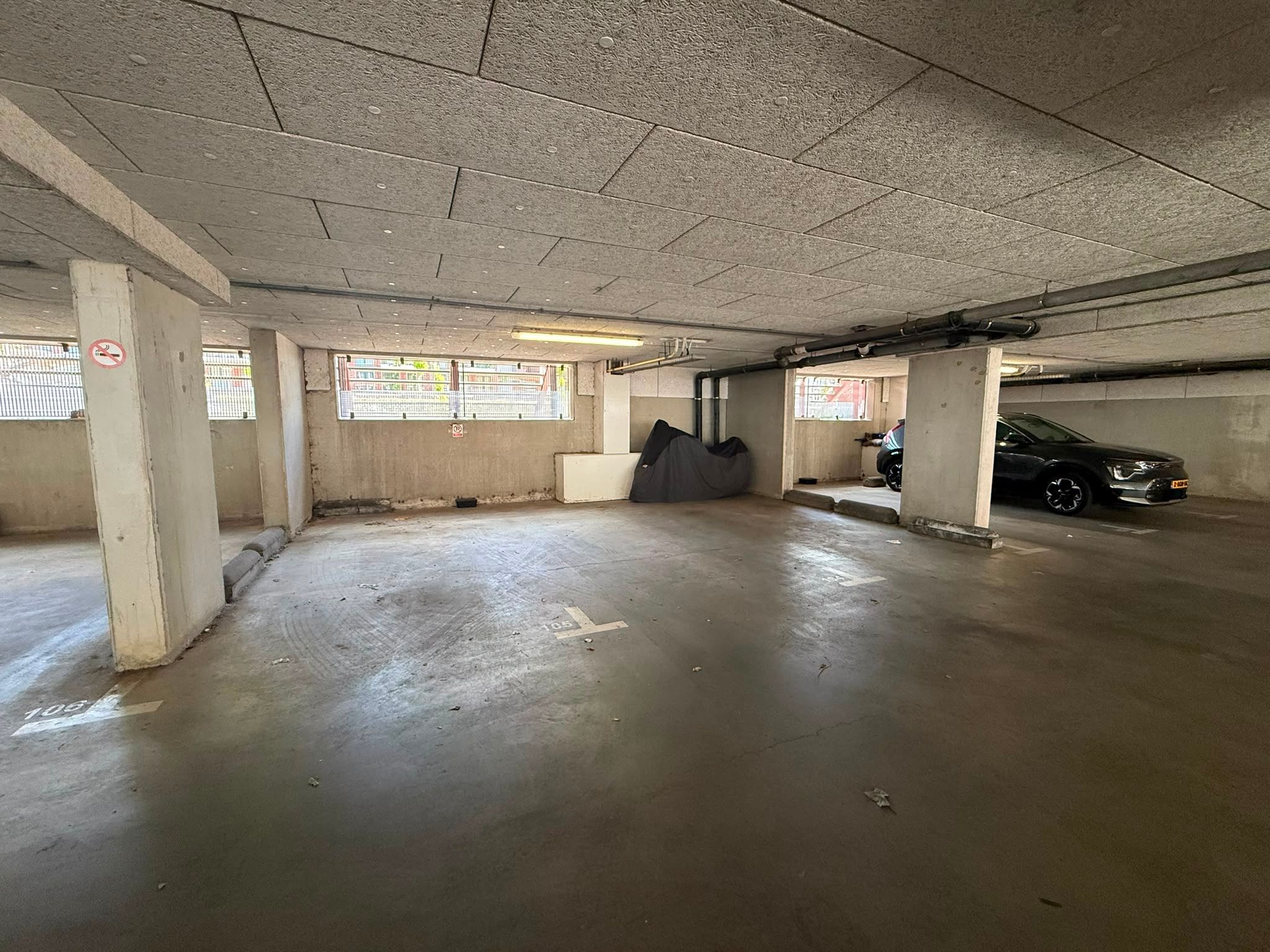 Parkeerplaats Cor Spaanslaan  false