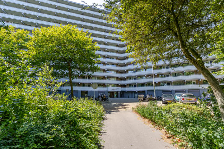 Foto 2 van Chopinplein 232