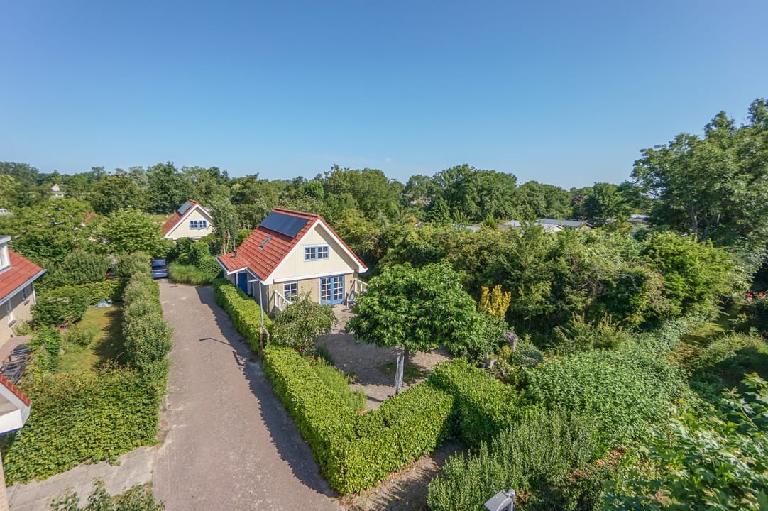 2-bedroom freehold villa in Schoorl — photo 2 of 5
