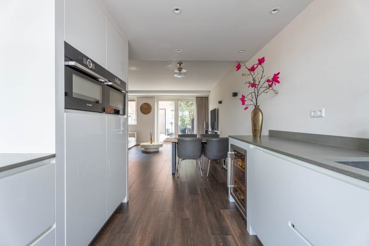 Tussenwoning te koop: Hyacint 101, Voorhout