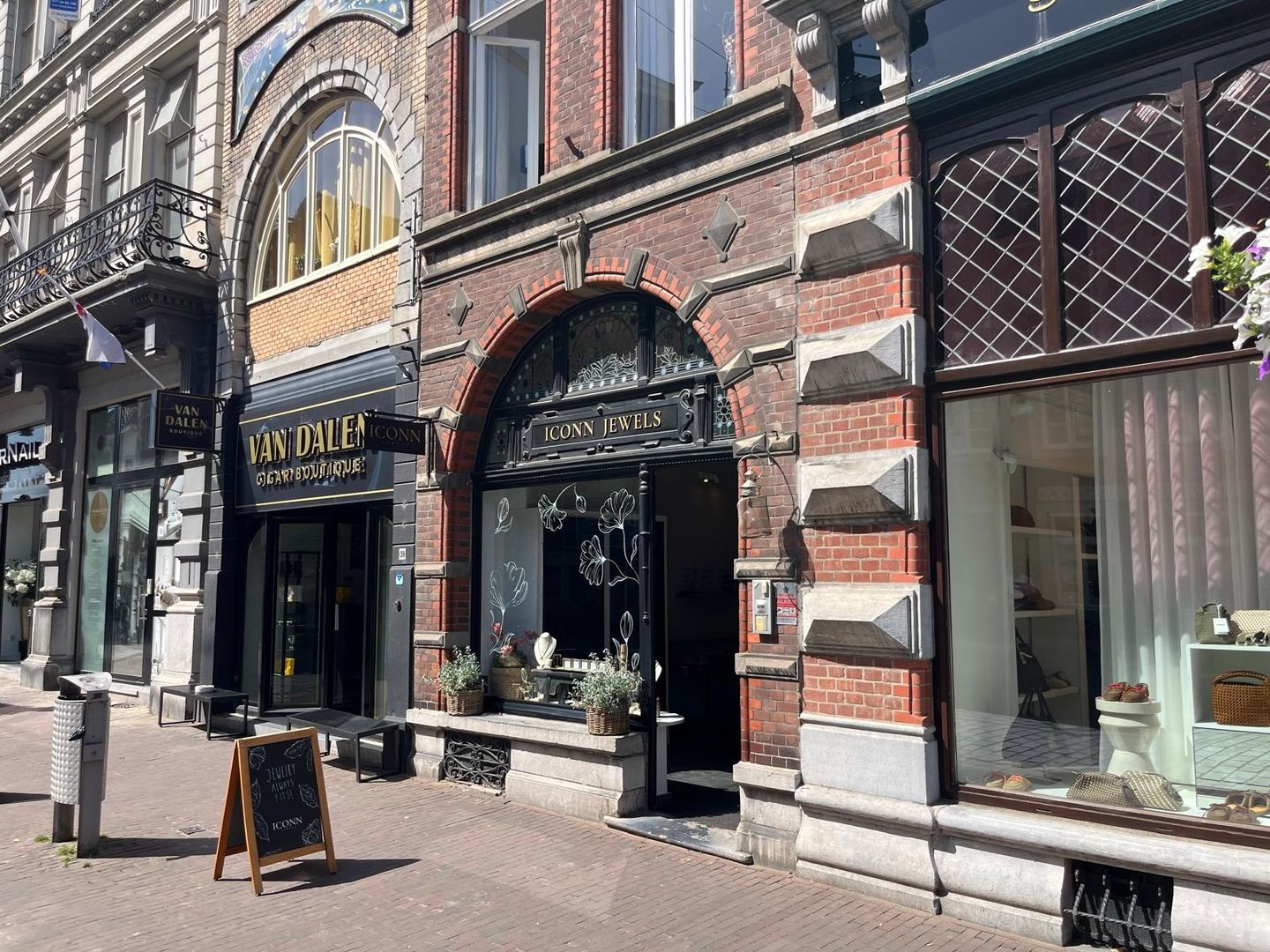 Bekijk foto 2 van Neerstraat 36