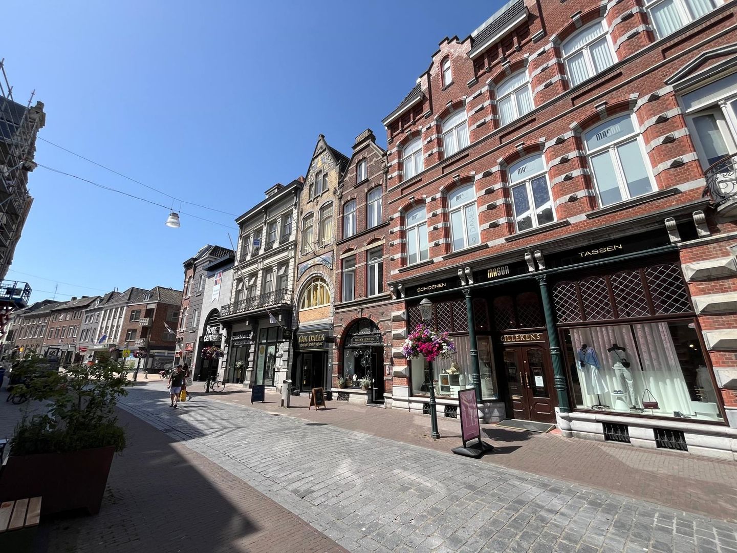Bekijk foto 3 van Neerstraat 36