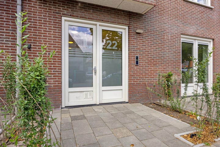 Foto 2 van Koninginnelaan 22-11