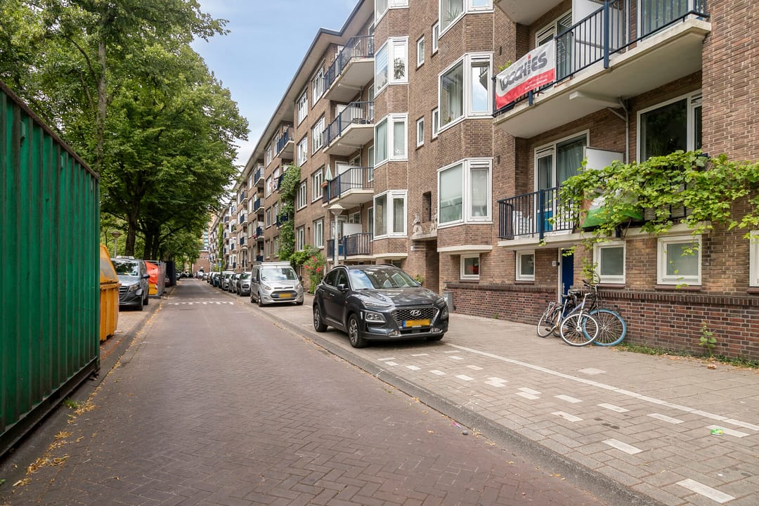 Photo 22 of Sara Burgerhartstraat 34-A