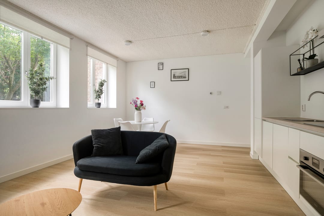 Photo 7 of Sara Burgerhartstraat 34-A