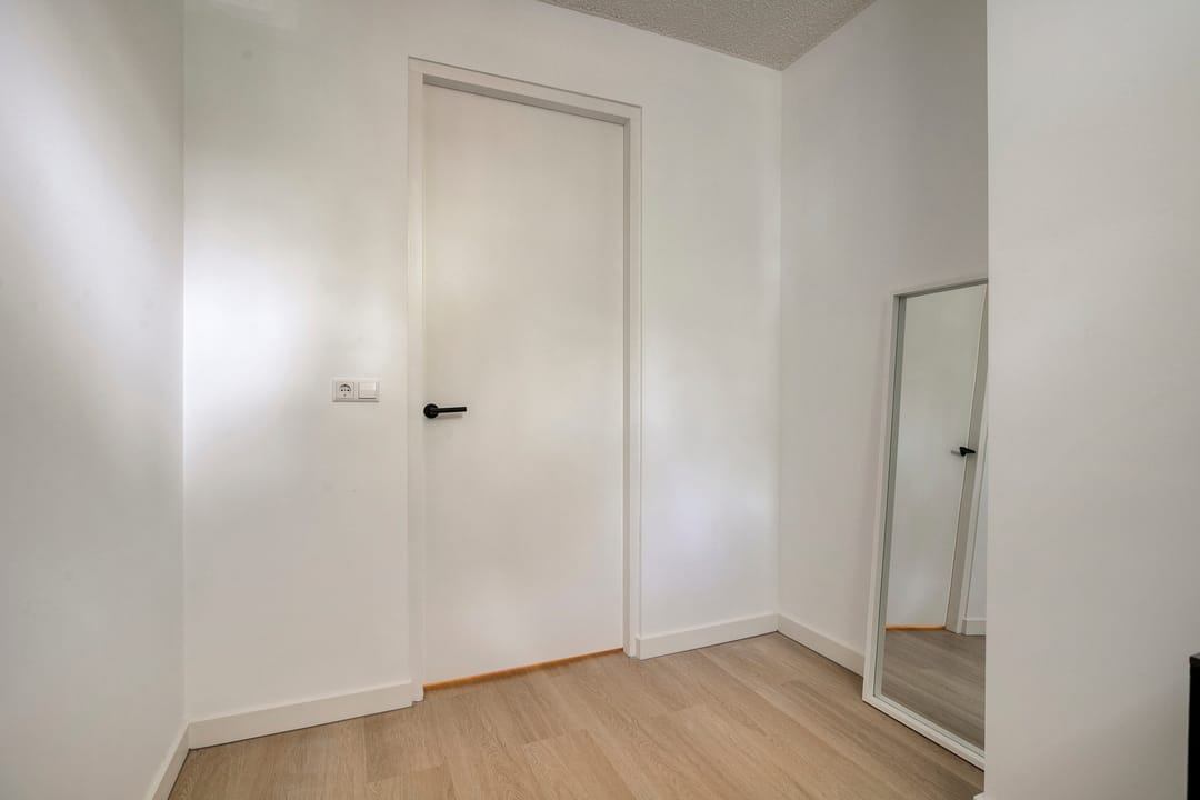 Photo 17 of Sara Burgerhartstraat 34-A