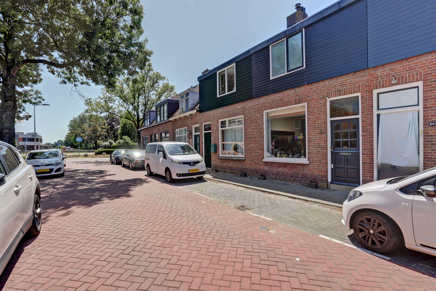 Photo 19 of Emmastraat 26