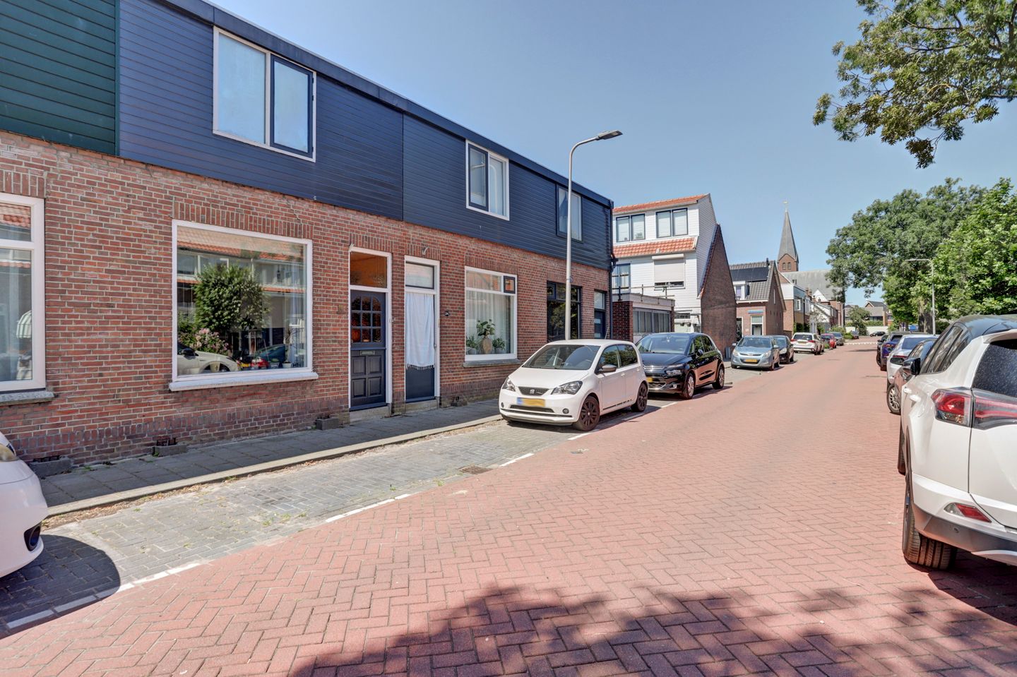 Photo 20 of Emmastraat 26