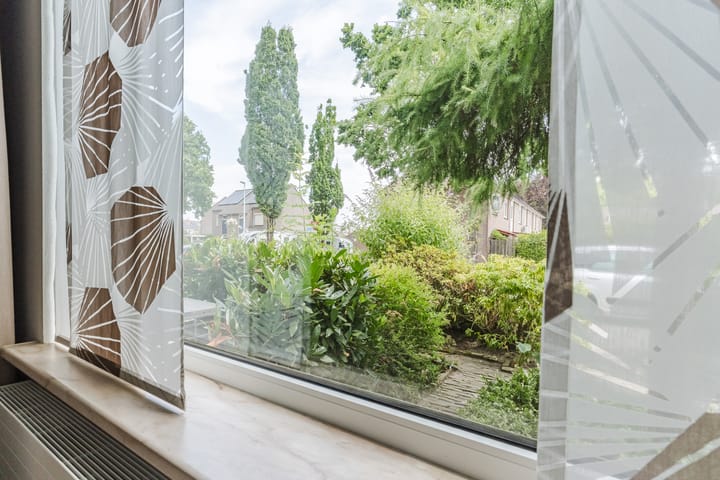 Tussenwoning te koop: Middelberg 33, Veldhoven