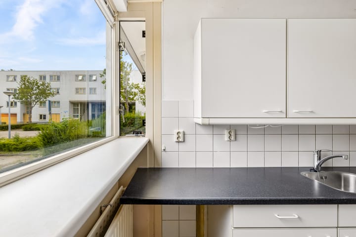 Tussenwoning te koop: Gitaarstraat 50, Almere