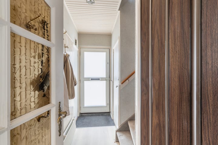 Tussenwoning te koop: Elisabet van Egmontstraat 10, Naaldwijk