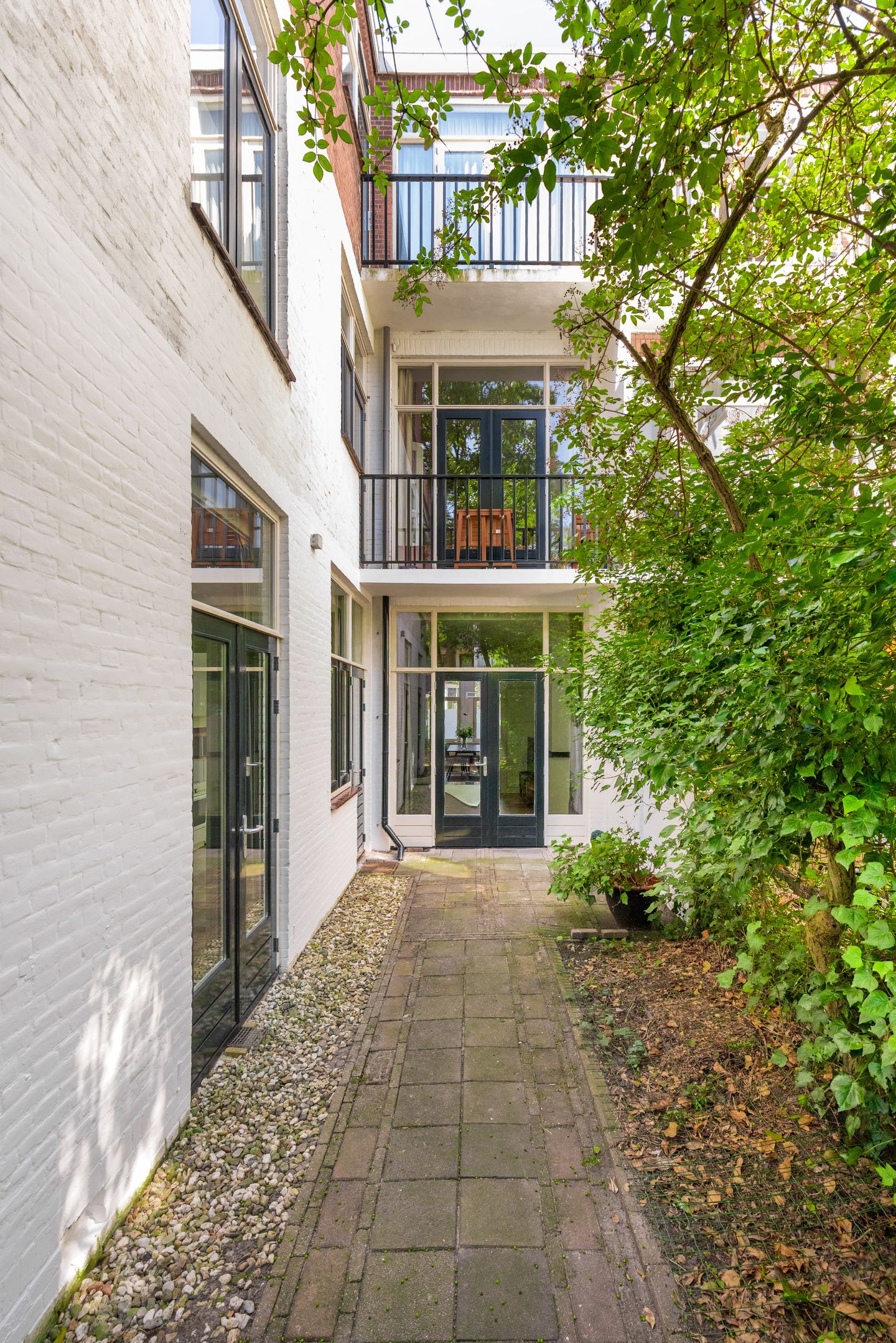 Foto 40 van De Genestetstraat 26