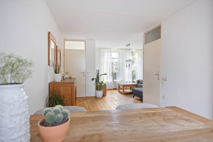 Twee-onder-één-kap te koop: Meester Beumersstraat 14, Beringe