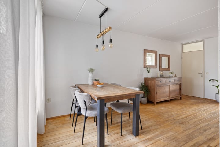 Twee-onder-één-kap te koop: Meester Beumersstraat 14, Beringe