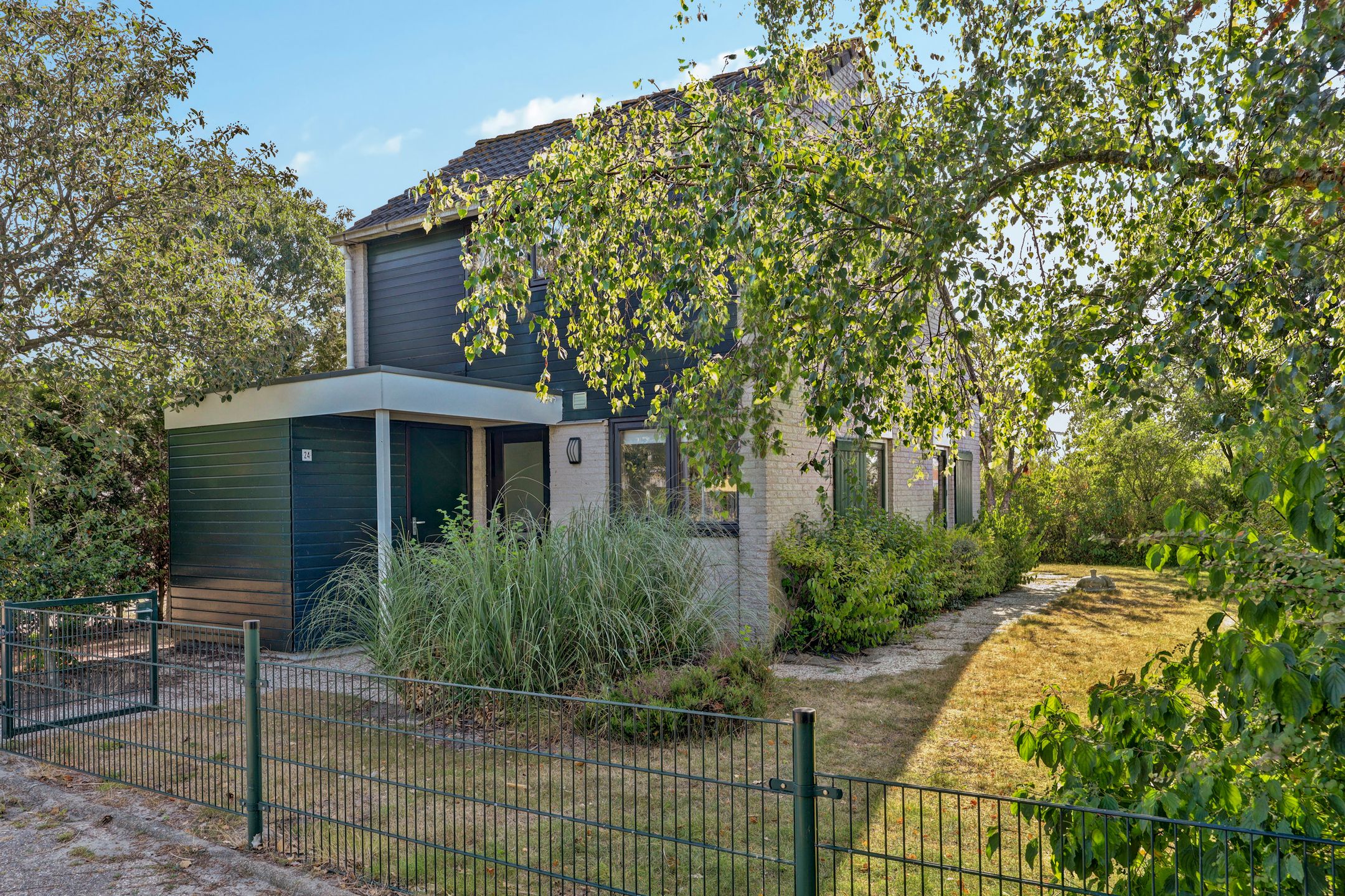 2-bedroom freehold villa in Brouwershaven — photo 4 of 5