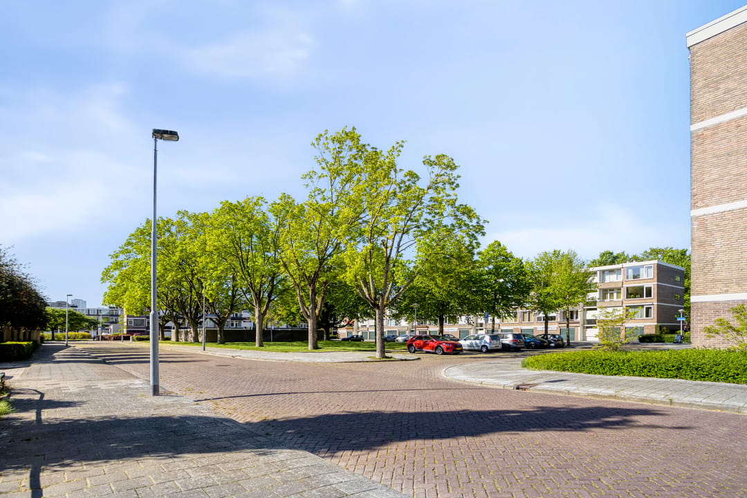 Photo 28 of Veldmaarschalk Montgomerylaan 332