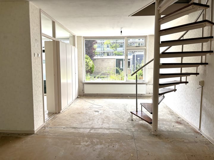 Tussenwoning te koop: Tiranaplantsoen 6, Haarlem
