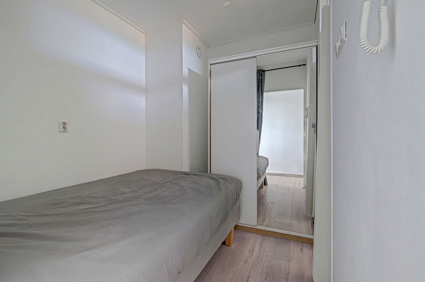 Photo 4 of Van der Hagenstraat 847