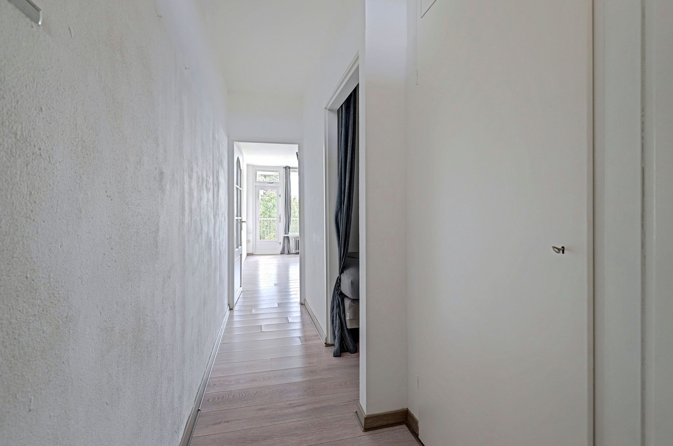 Photo 15 of Van der Hagenstraat 847