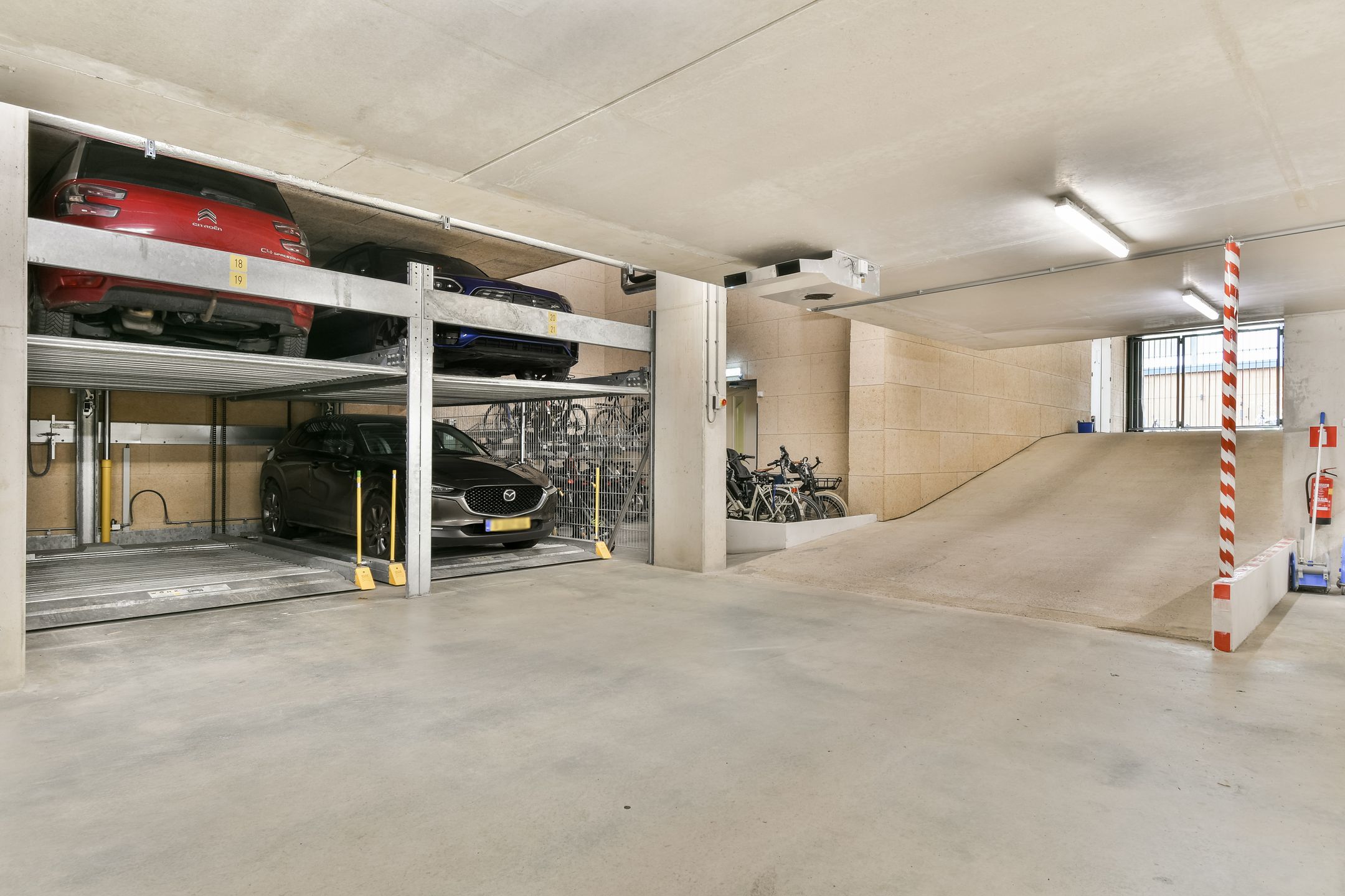 Nydia Ecurystraat 47