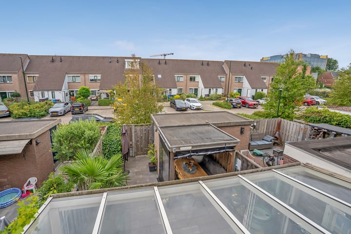 Tussenwoning te koop: Scheepswerf 14, Leidschendam