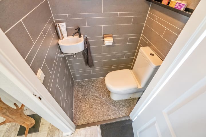 Tussenwoning te koop: Scheepswerf 14, Leidschendam