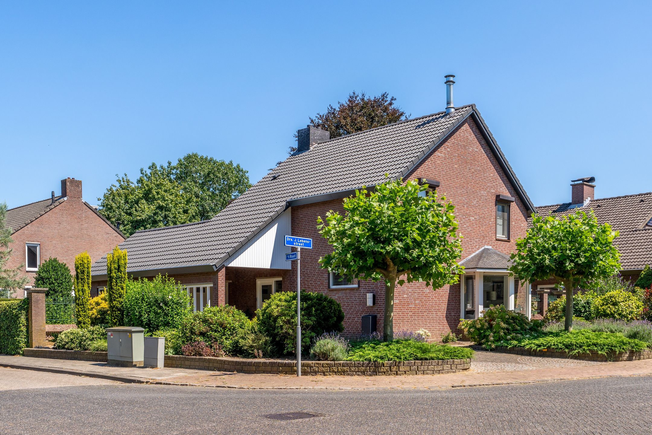 Drs J. Lebensstraat 16 